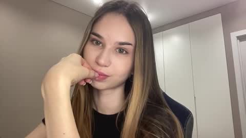 tryme_muse online show from 12-04-25, 05:21