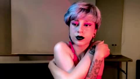 Cait online show from 02-04-25, 01:02