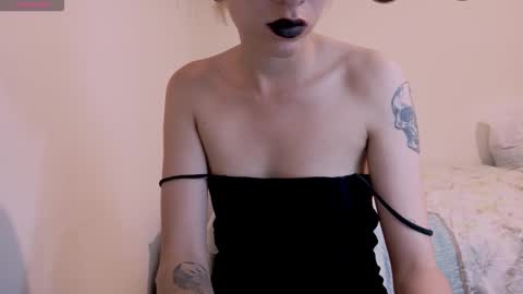 Cait online show from 10-26-25, 12:38