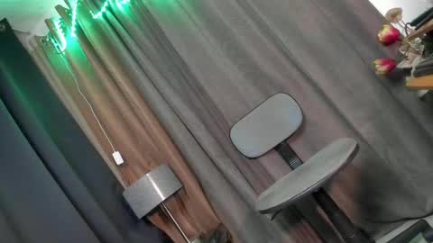 Chloe online show from 02-10-25, 06:24