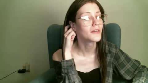 Elisabeth online show from 10-19-25, 06:58