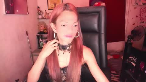 tschivasregal online show from 04-18-26, 09:46