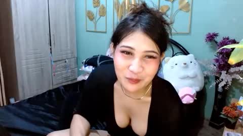 SHENA  online show from 01-20-25, 03:18