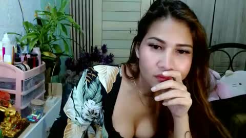 SHENA  online show from 12-05-25, 03:30