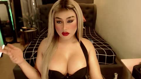 SEDUCTIVEmistresCUMS online show from 01-12-26, 06:18