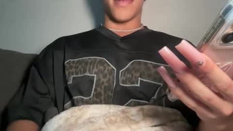 tsj777 online show from 11-17-25, 04:40