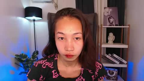 Snapshot of tskitty_girl chatting on 10-04-25, 07:06 tskitty_girl online show from 10-04-25, 07:06