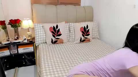 Snapshot of tspearlofasia chatting on 01-18-25, 02:58 Graciella online show from 01-18-25, 02:58