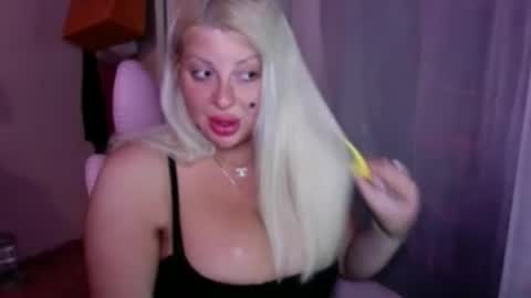 xTinnaaaaa online show from 06-17-26, 04:19