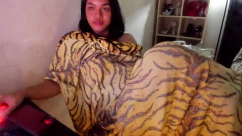 Snapshot of tsvanilla chatting on 03-07-25, 01:51 Frankie online show from 03-07-25, 01:51