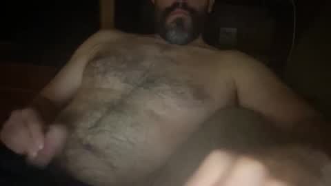 tuckerchase online show from 10-17-25, 03:31