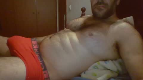 Snapshot of tuga_man_ chatting on 12-31-24, 12:36 tuga man online show from 12-31-24, 12:36