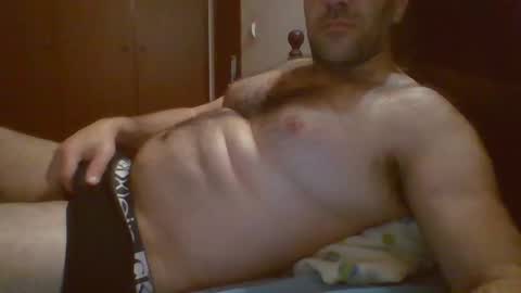 Snapshot of tuga_man_ chatting on 02-02-25, 12:30 tuga man online show from 02-02-25, 12:30