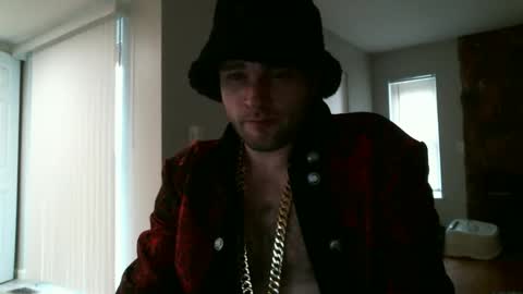 tugg_love online show from 11-12-25, 06:19