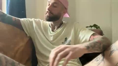 Tuhands online show from 04-09-26, 08:53