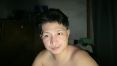 Snapshot of tuling1 chatting on 05-28-26, 10:12 tuling1 online show from 05-28-26, 10:12