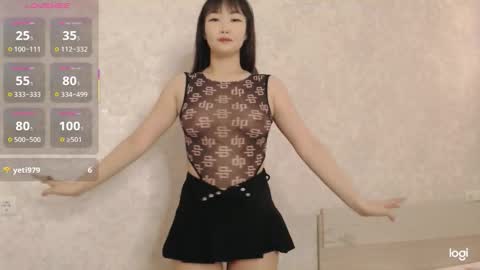 Snapshot of tumilio chatting on 09-12-25, 01:44 TumiLio online show from 09-12-25, 01:44