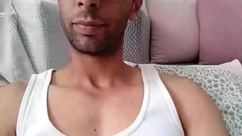 Snapshot of tunisiensexyguy chatting on 05-10-26, 01:05 TunisienSexyGuy online show from 05-10-26, 01:05