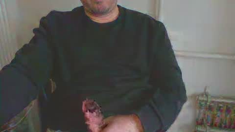Snapshot of turkishdaddy34 chatting on 02-08-25, 08:52 turkishdaddy34 online show from 02-08-25, 08:52