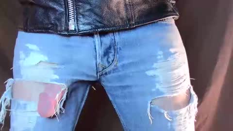 Phil Box online show from 11-11-25, 01:33