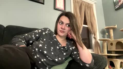 Snapshot of turtlegirl21 chatting on 12-18-24, 11:51 turtlegirl21 online show from 12-18-24, 11:51