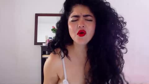 Snapshot of tuti_sex chatting on 06-02-26, 01:13 tuti online show from 06-02-26, 01:13