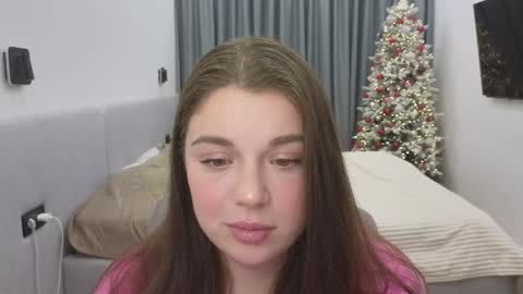 Snapshot of tutti_frutti_ chatting on 12-17-24, 08:54 Ariana online show from 12-17-24, 08:54