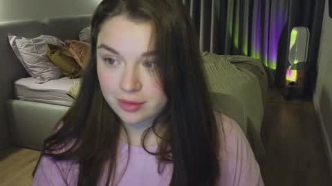 Snapshot of tutti_frutti_ chatting on 01-21-25, 12:25 Ariana online show from 01-21-25, 12:25