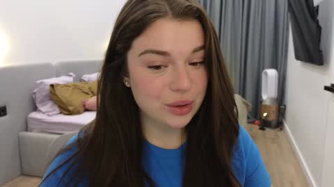 Snapshot of tutti_frutti_ chatting on 02-05-25, 08:57 Ariana online show from 02-05-25, 08:57