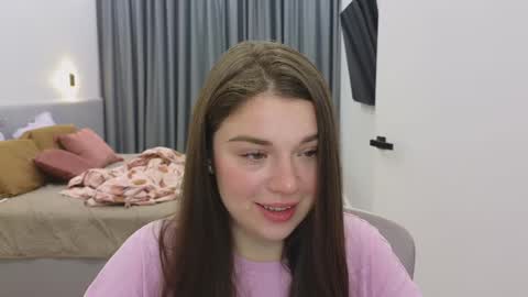 Snapshot of tutti_frutti_ chatting on 02-12-25, 09:33 Ariana online show from 02-12-25, 09:33
