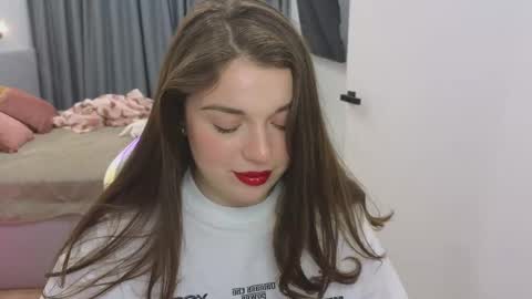 Snapshot of tutti_frutti_ chatting on 02-16-25, 12:08 Ariana online show from 02-16-25, 12:08