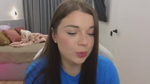 Snapshot of tutti_frutti_ chatting on 02-17-25, 08:26 Ariana online show from 02-17-25, 08:26