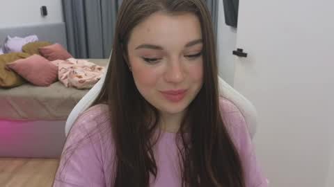 Snapshot of tutti_frutti_ chatting on 02-19-25, 11:57 Ariana online show from 02-19-25, 11:57