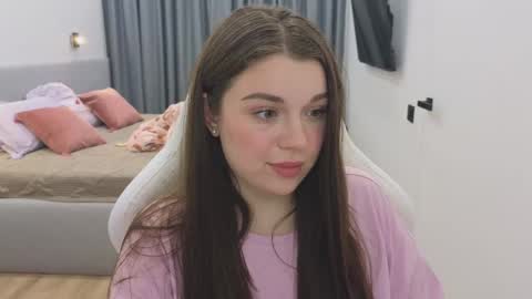 Snapshot of tutti_frutti_ chatting on 03-10-25, 12:29 Ariana online show from 03-10-25, 12:29