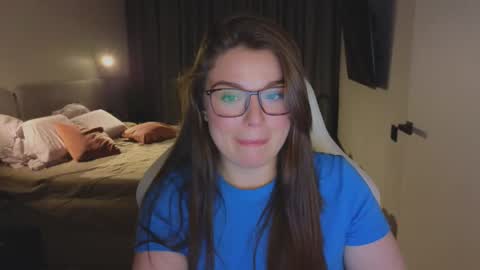 Snapshot of tutti_frutti_ chatting on 09-13-25, 09:14 Ariana online show from 09-13-25, 09:14