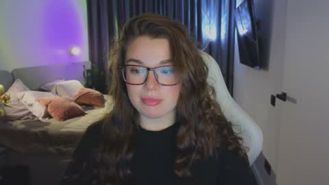 Snapshot of tutti_frutti_ chatting on 09-20-25, 08:43 Ariana online show from 09-20-25, 08:43
