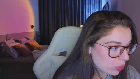 Snapshot of tutti_frutti_ chatting on 10-04-25, 08:51 Ariana online show from 10-04-25, 08:51