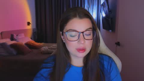 Snapshot of tutti_frutti_ chatting on 10-14-25, 08:20 Ariana online show from 10-14-25, 08:20