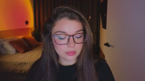 Ariana online show from 10-29-25, 08:54