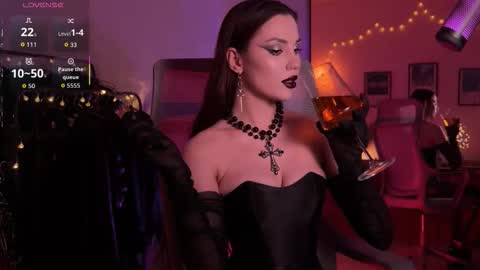 Snapshot of tv_miss chatting on 09-11-25, 01:28 Miss Veth online show from 09-11-25, 01:28