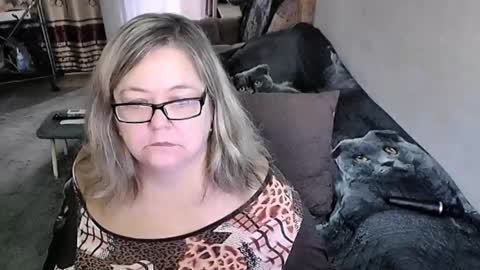 Lana online show from 10-18-25, 01:19