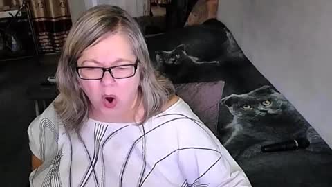 Lana online show from 10-25-25, 12:51