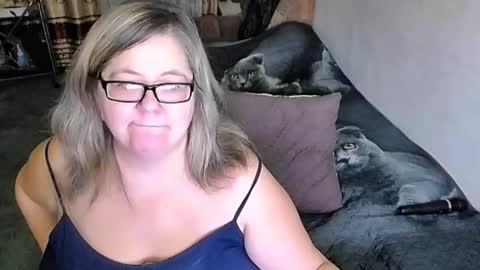 Lana online show from 11-16-25, 07:30