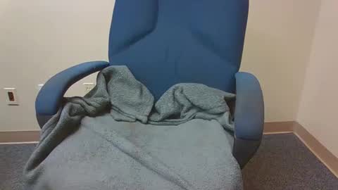 Snapshot of twayne29x chatting on 09-18-25, 07:21 twayne29x online show from 09-18-25, 07:21