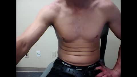 Snapshot of twayne29x chatting on 11-13-25, 07:40 twayne29x online show from 11-13-25, 07:40