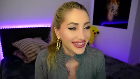 Snapshot of tweety_twist chatting on 02-07-25, 10:41 MayCarrey online show from 02-07-25, 10:41