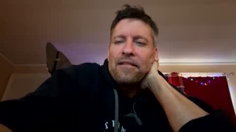 Snapshot of twerkandjerkk chatting on 02-14-26, 04:26 twerkandjerkk online show from 02-14-26, 04:26