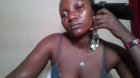 twerker_lyly online show from 11-01-25, 09:06