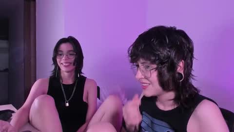 Snapshot of twilightmuses chatting on 11-07-25, 09:37 Eve Lili online show from 11-07-25, 09:37