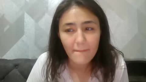 Snapshot of twilighttease chatting on 09-09-25, 01:21 twilighttease online show from 09-09-25, 01:21